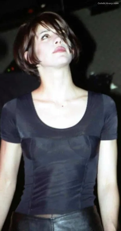 Caroline Catz photo 3 of 42