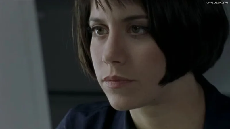 Caroline Catz photo 10 of 42