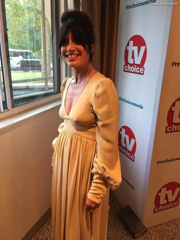 Caroline Catz photo 13 of 42