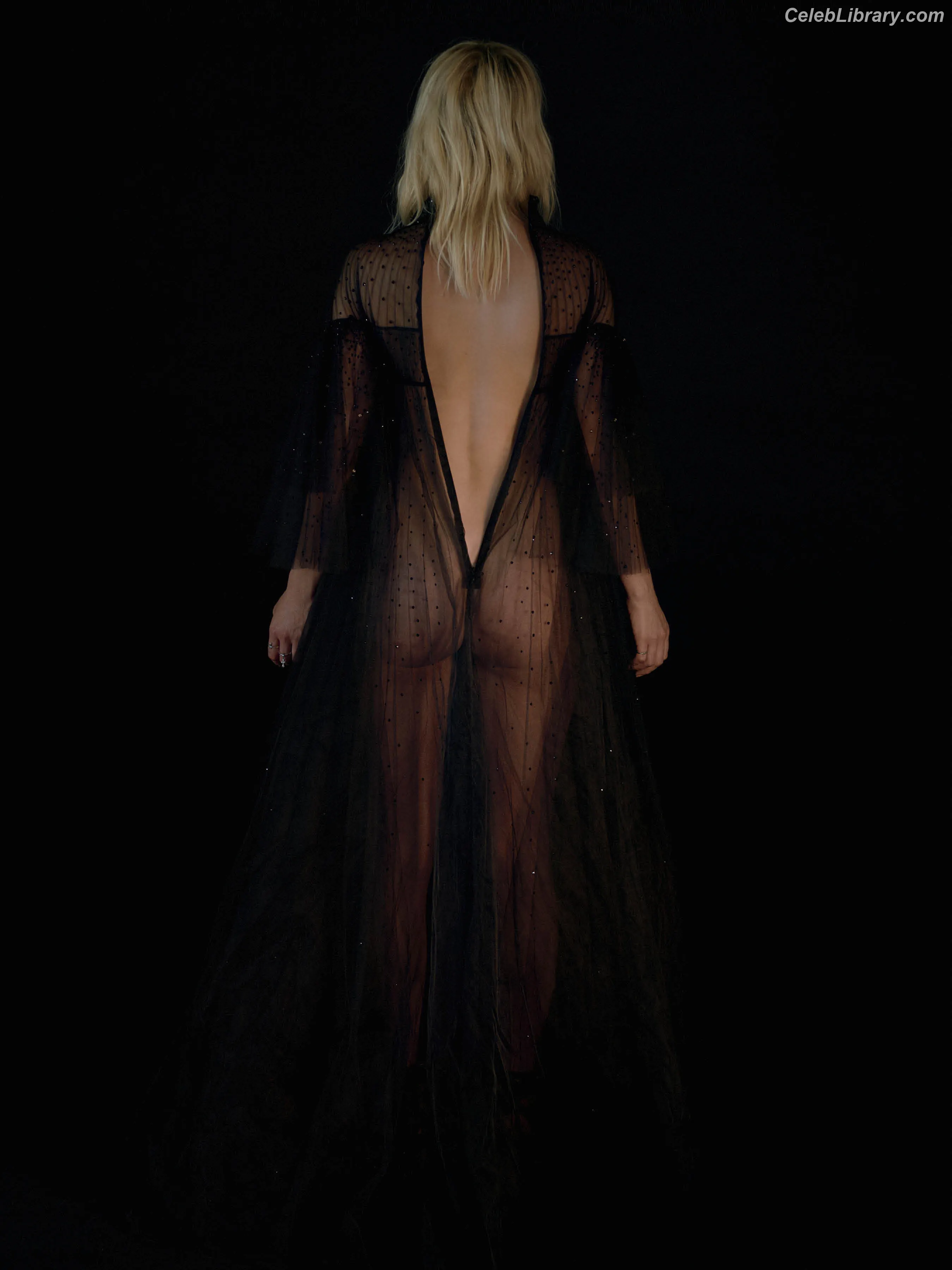 Caroline Vreeland photo 8 of 2468