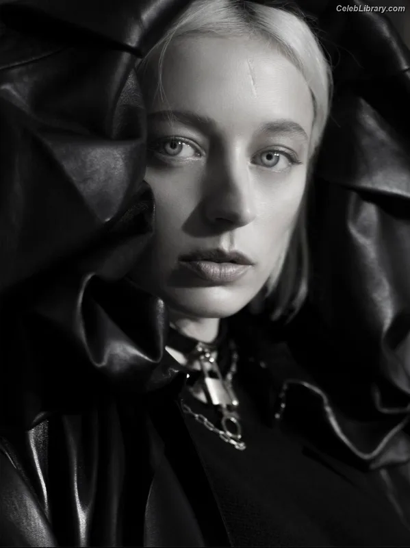 Caroline Vreeland photo 8 of 2475