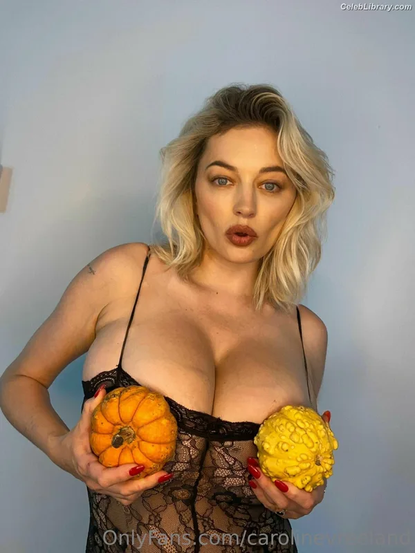 Caroline Vreeland photo 9 of 2475