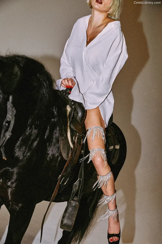 Caroline Vreeland photo 7 of 2475