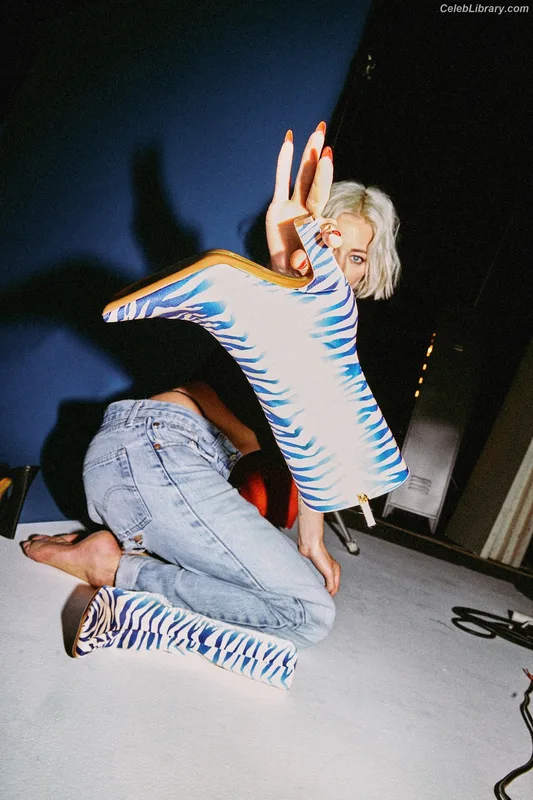 Caroline Vreeland photo 8 of 2475