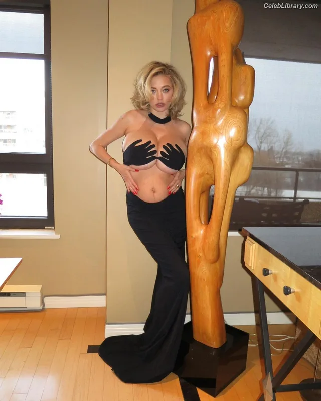 Caroline Vreeland photo 11 of 2475