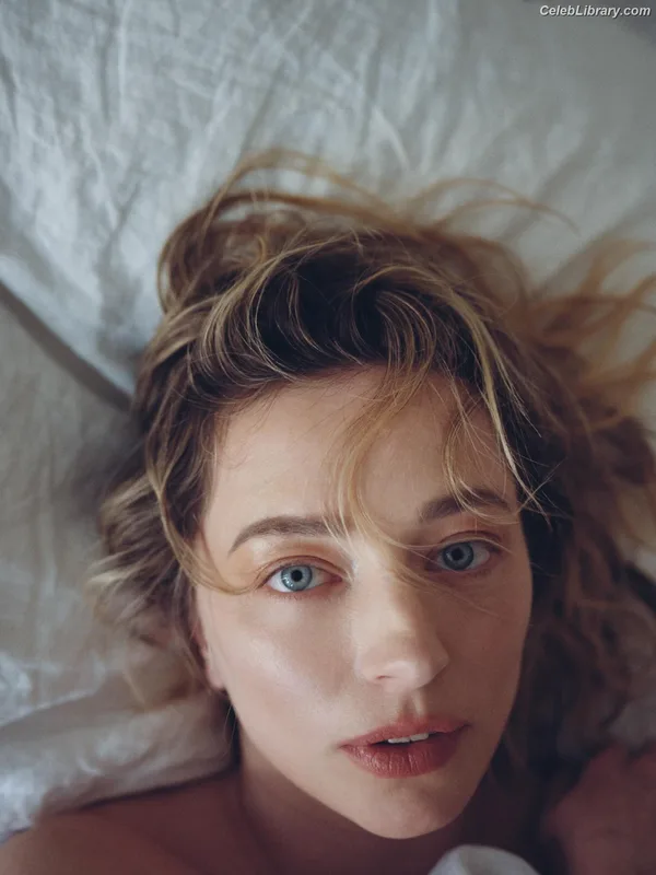 Caroline Vreeland photo 3 of 2475