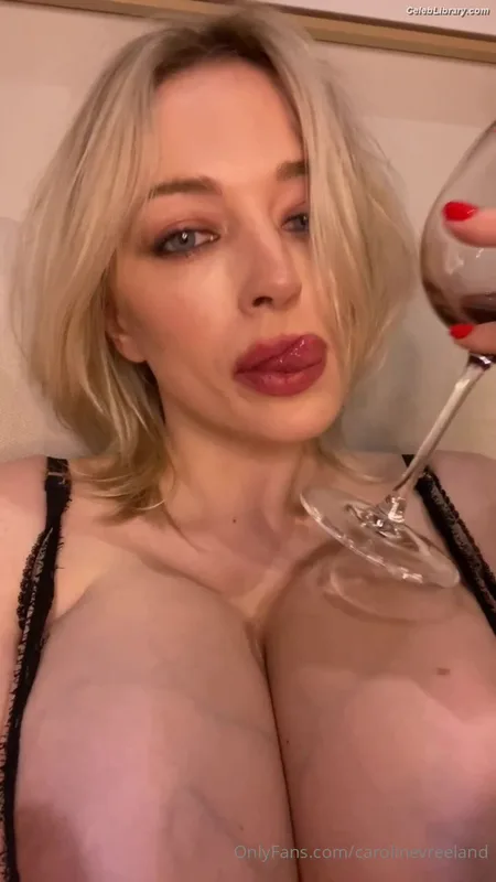 Caroline Vreeland photo 14 of 2475