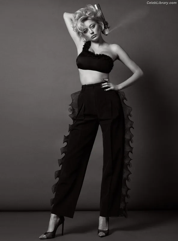 Caroline Vreeland photo 15 of 2475