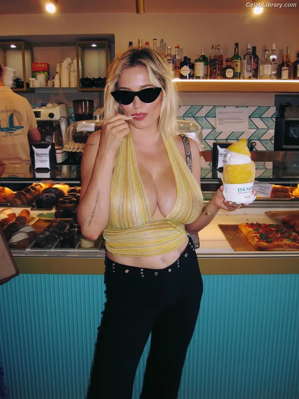 Caroline Vreeland photo 20 of 2475