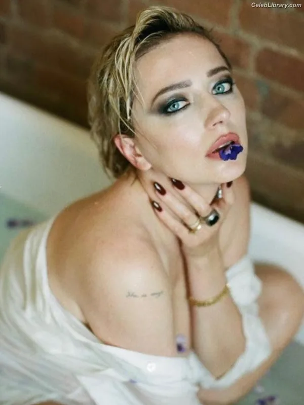 Caroline Vreeland photo 7 of 2475