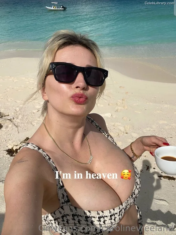Caroline Vreeland photo 9 of 2475