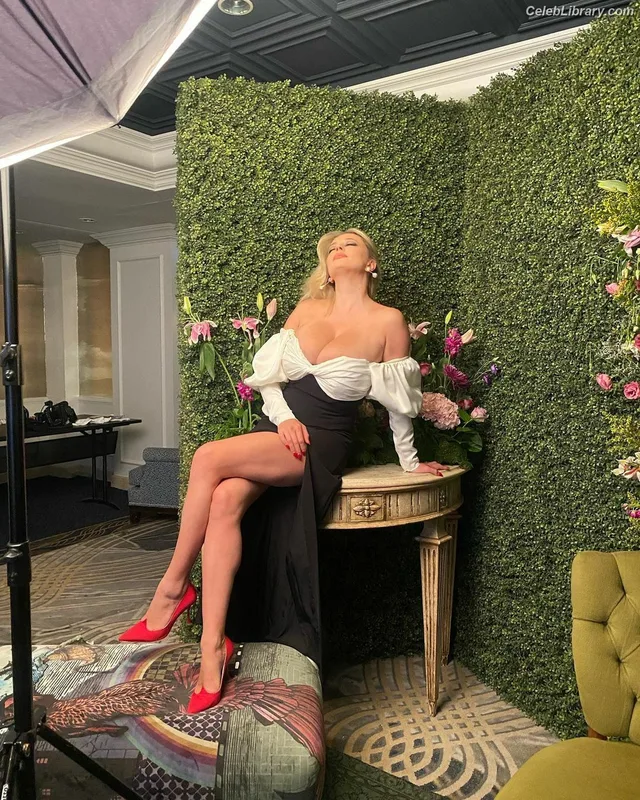 Caroline Vreeland photo 10 of 2475