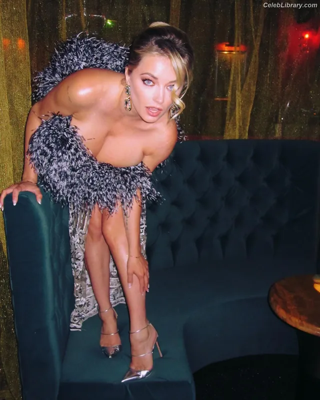 Caroline Vreeland photo 6 of 2475