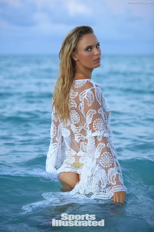 Caroline Wozniacki photo 14 of 76