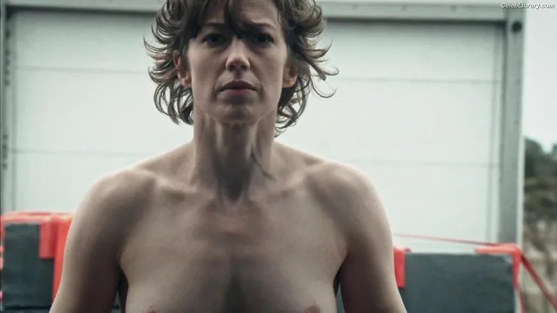 Carrie Coon photo 7 of 96