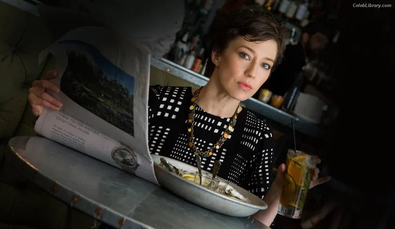 Carrie Coon photo 18 of 96