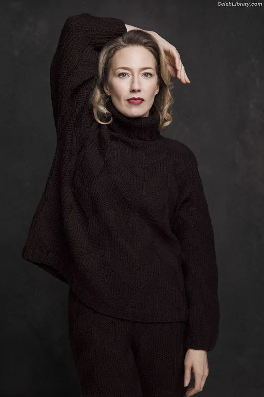 Carrie Coon photo 6 of 96