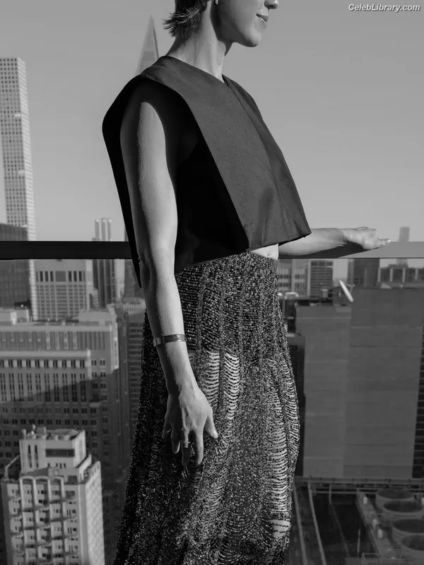 Carrie Coon photo 20 of 96