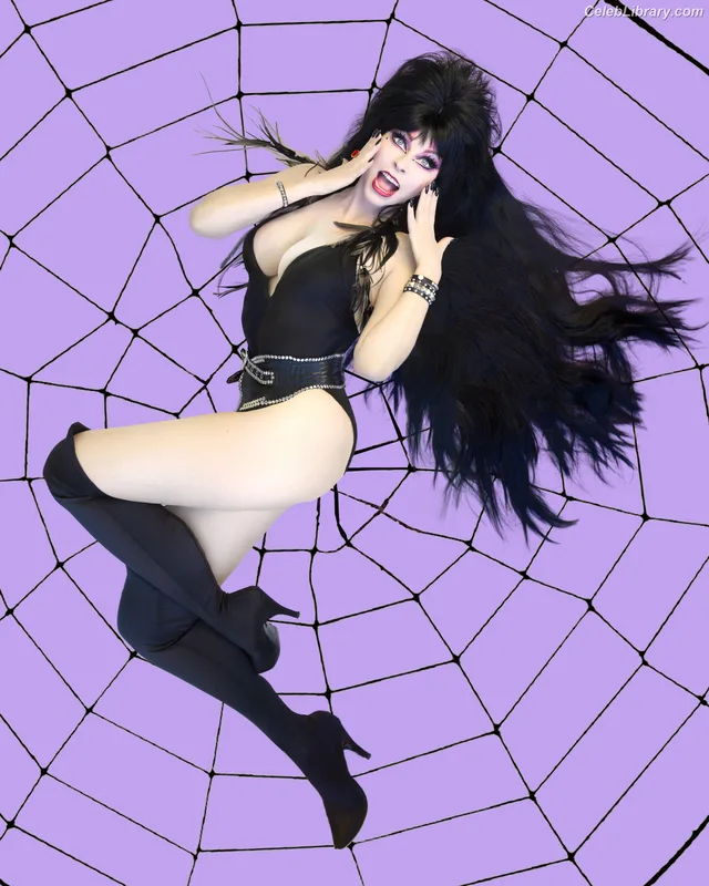 Cassandra Peterson photo 20 of 103