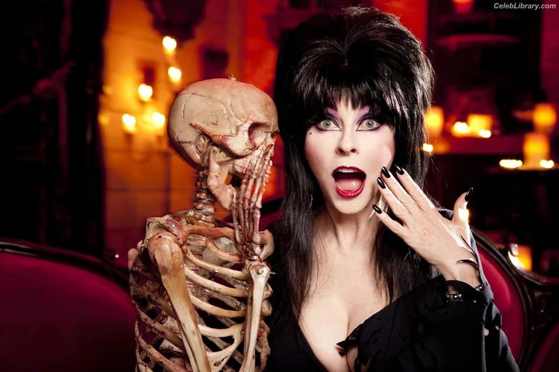 Cassandra Peterson photo 16 of 103