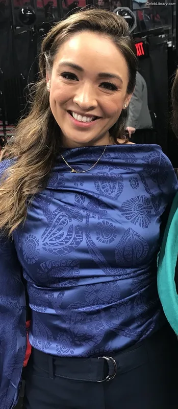 Cassidy Hubbarth photo 3 of 6
