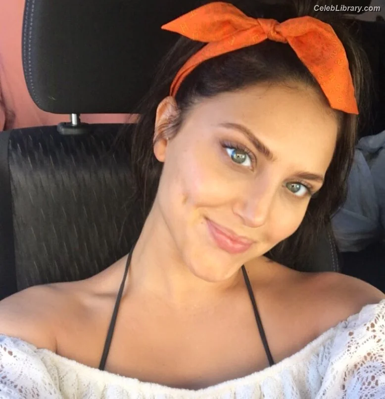 Cassie Scerbo photo 21 of 99