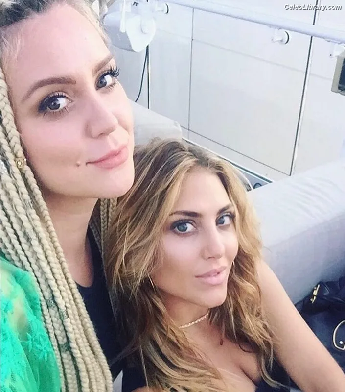 Cassie Scerbo photo 6 of 100