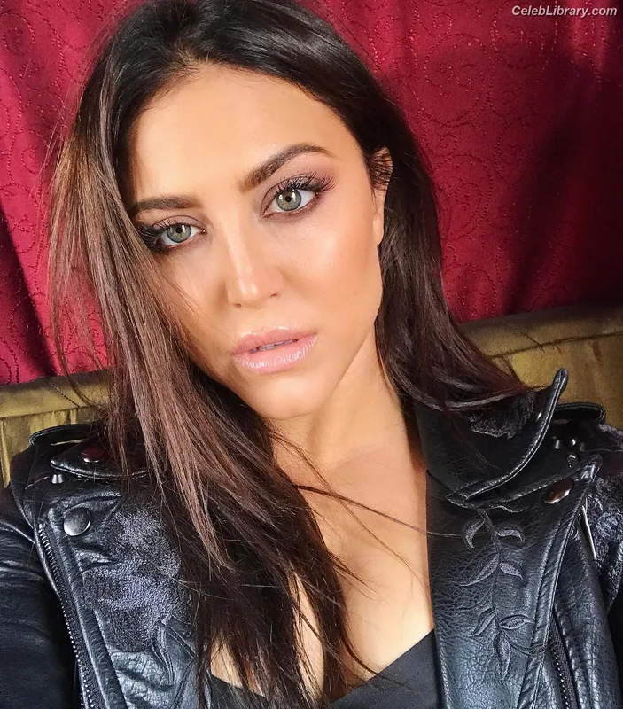 Cassie Scerbo photo 7 of 100