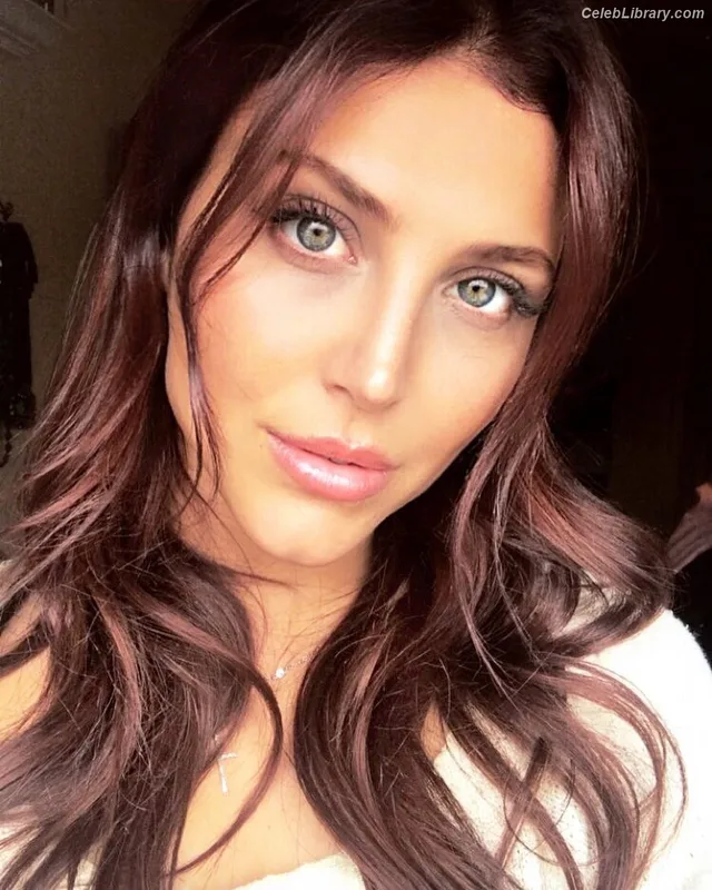 Cassie Scerbo photo 19 of 100