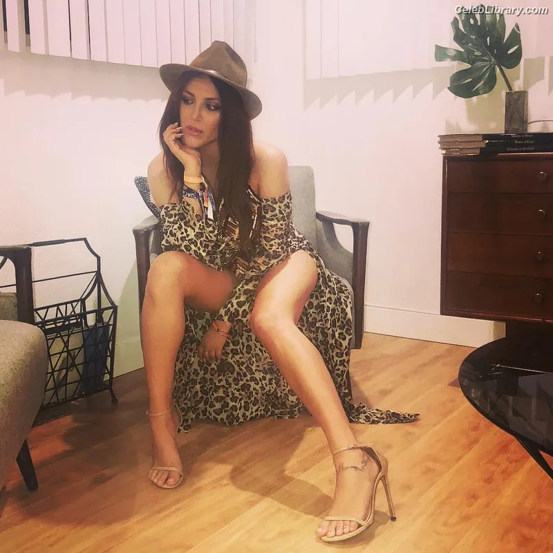 Cassie Scerbo photo 1 of 100