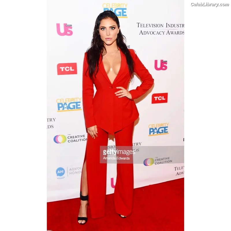 Cassie Scerbo photo 4 of 100
