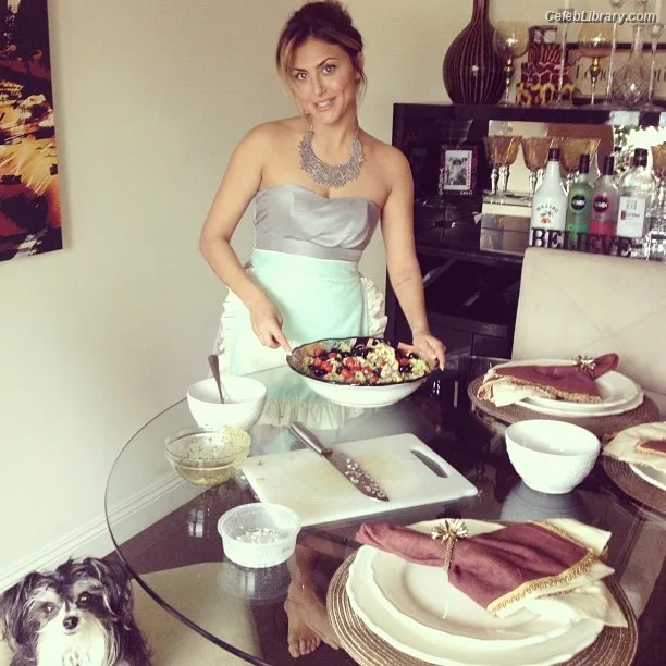 Cassie Scerbo photo 2 of 100