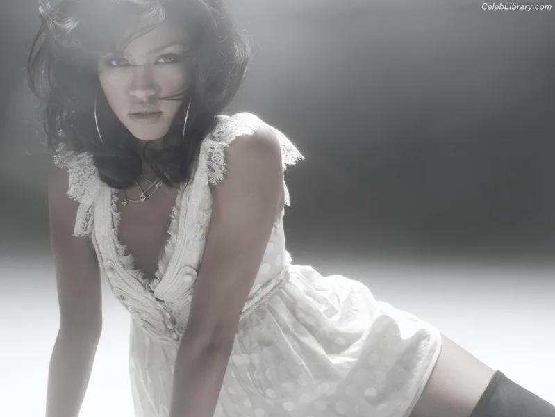 Cassie Ventura photo 20 of 118