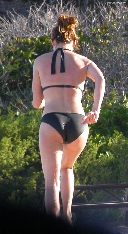 Cat Deeley photo 7 of 38