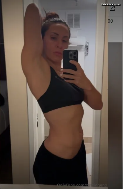 Cat Zingano photo 9 of 69