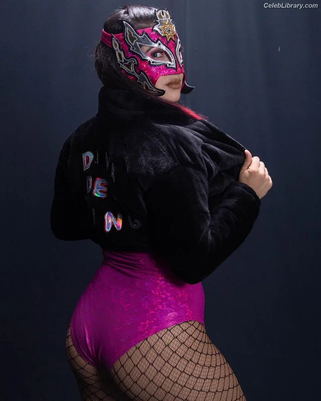 Catalina Garcia photo 20 of 216