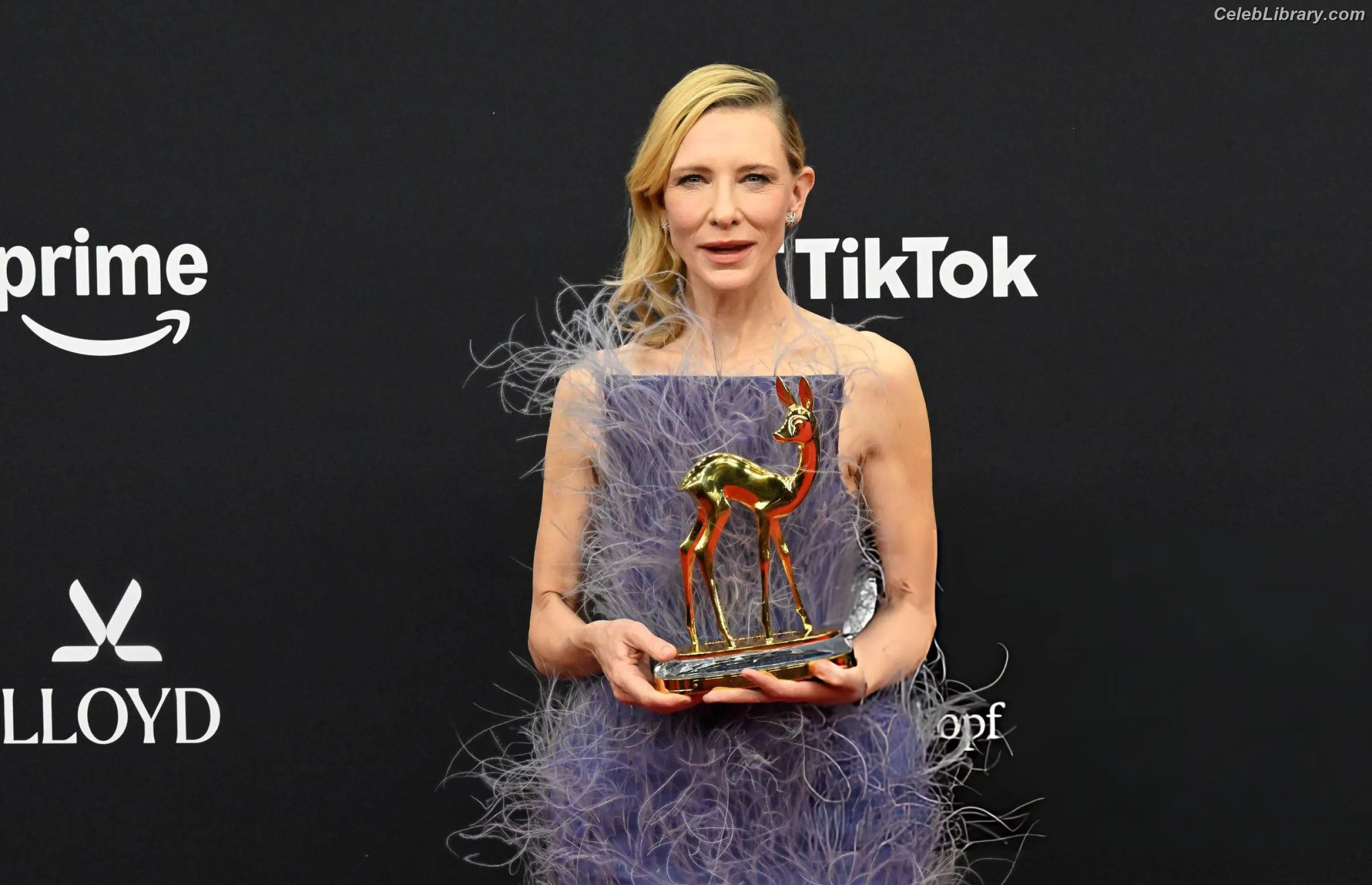 Cate Blanchett photo 17 of 334
