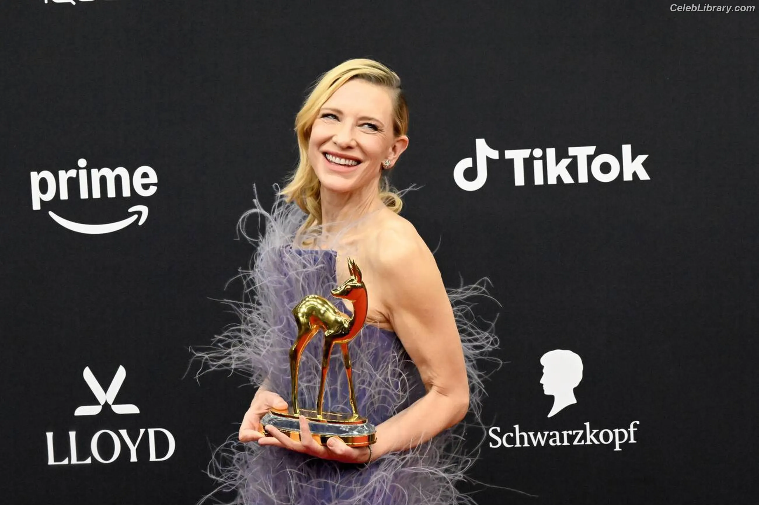 Cate Blanchett photo 1 of 334