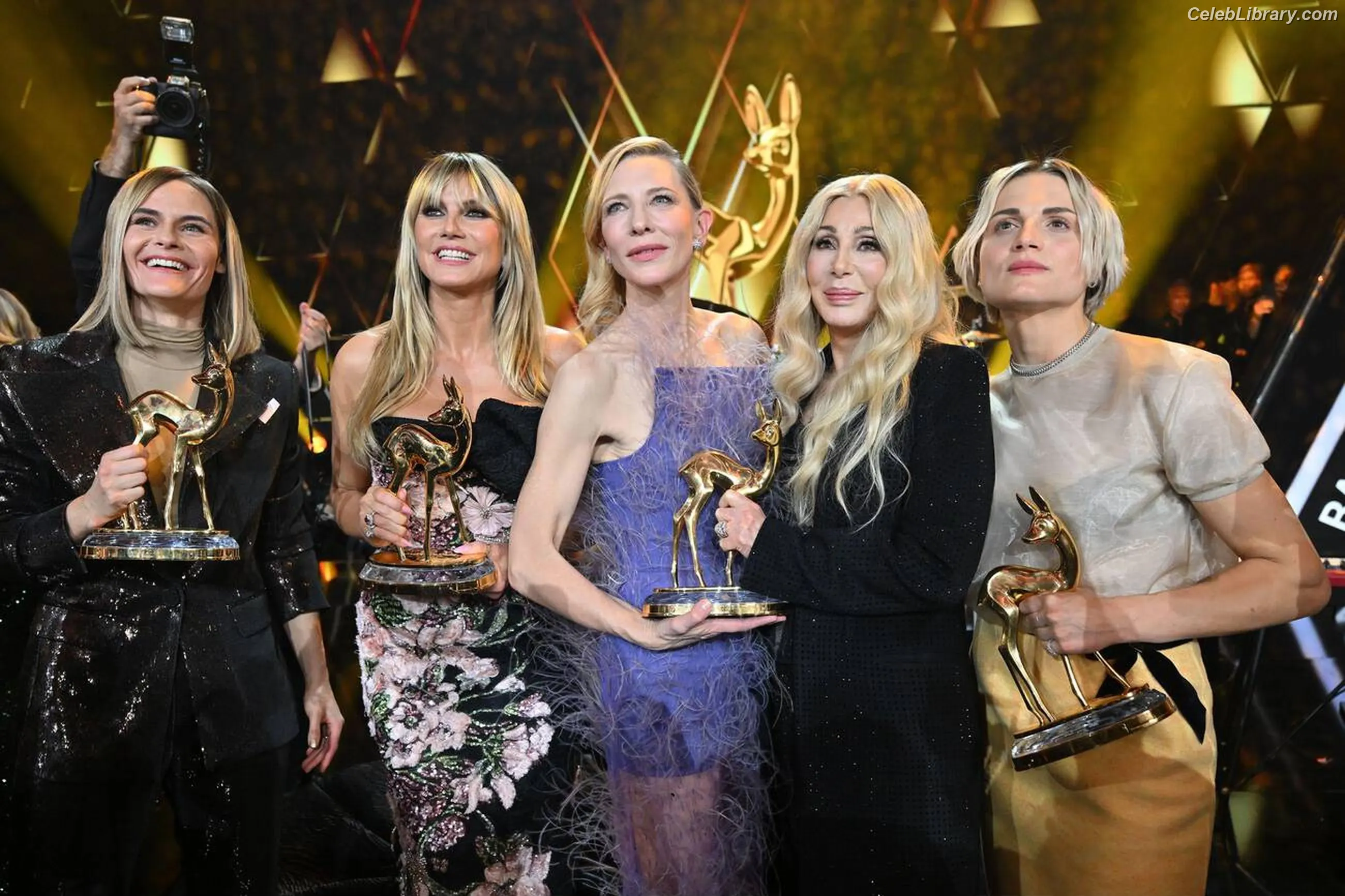 Cate Blanchett photo 3 of 334