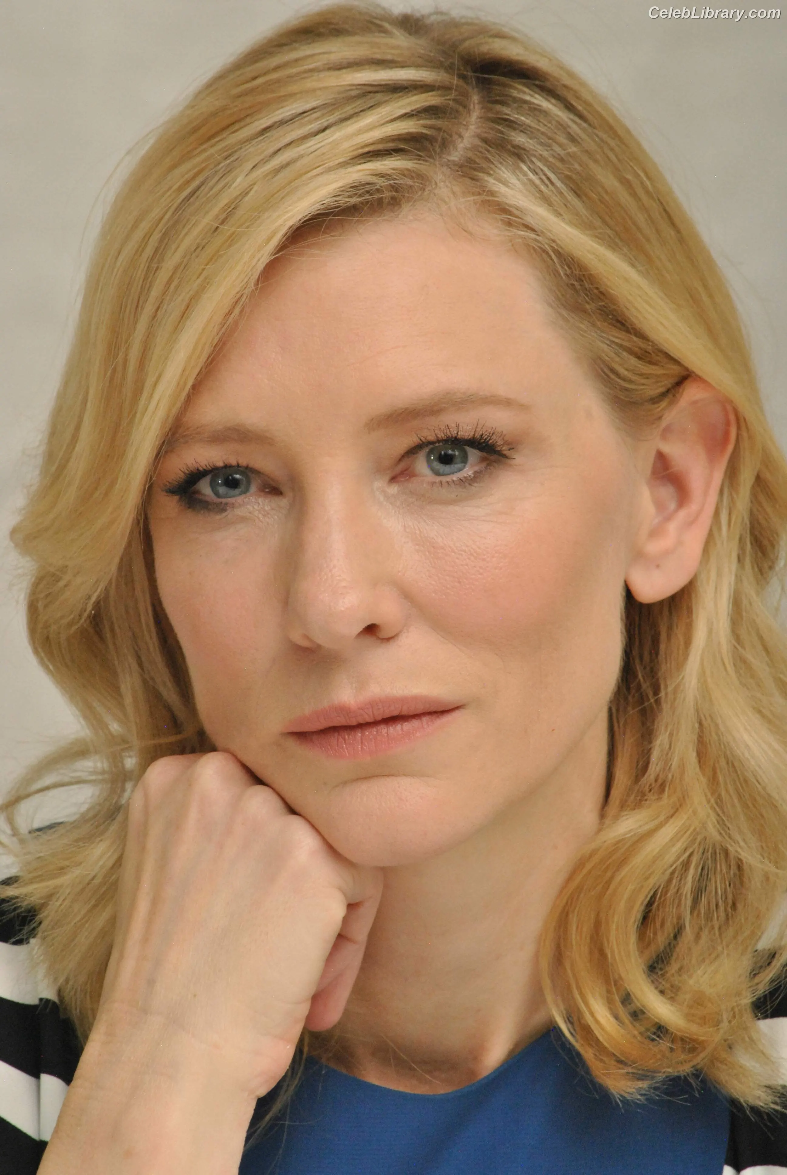 Cate Blanchett photo 7 of 334