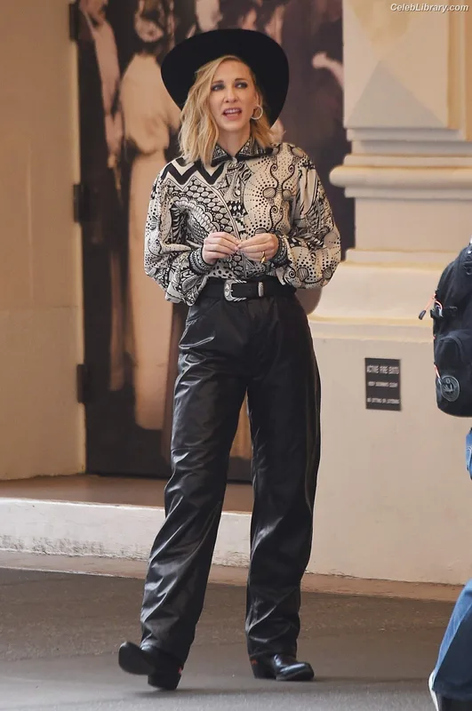 Cate Blanchett photo 11 of 334