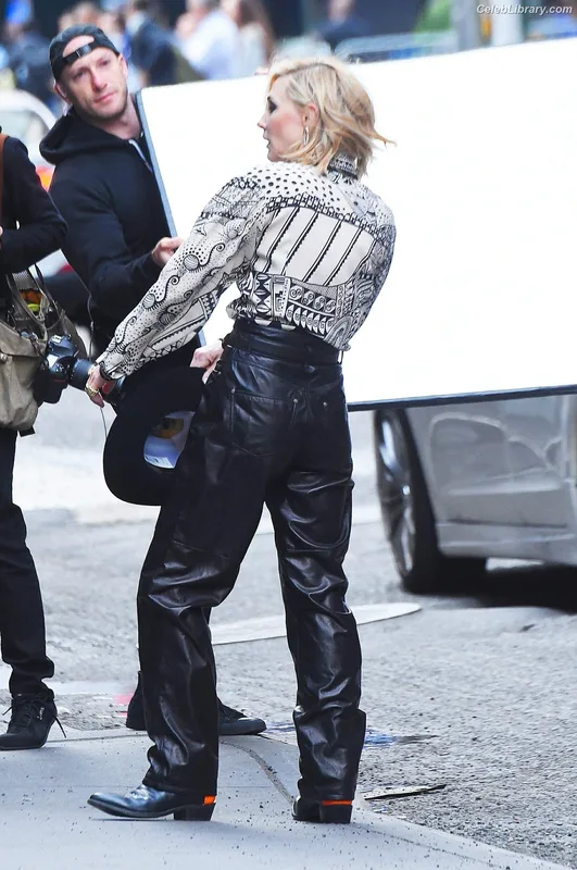 Cate Blanchett photo 5 of 334