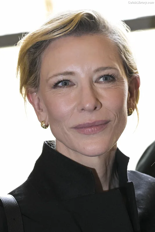 Cate Blanchett photo 2 of 334