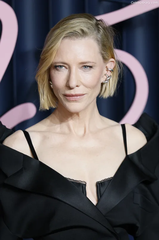Cate Blanchett photo 9 of 334