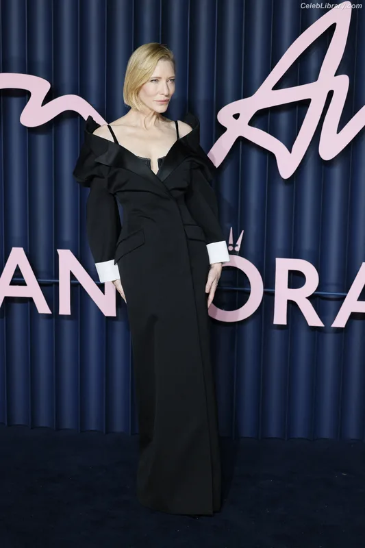 Cate Blanchett photo 13 of 334
