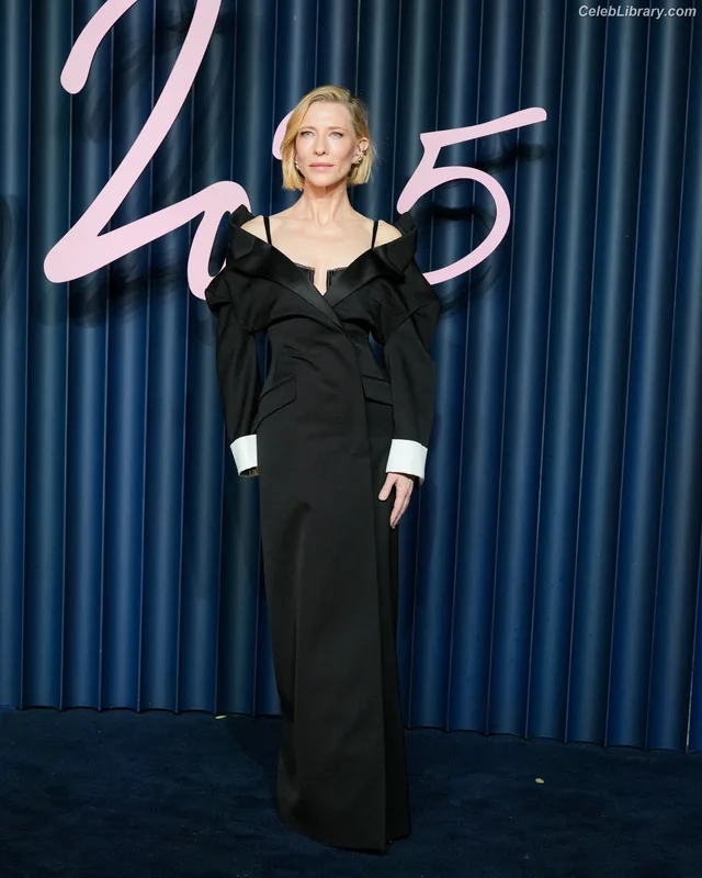Cate Blanchett photo 18 of 334