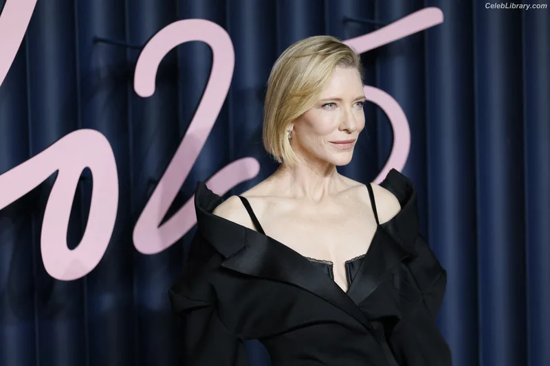 Cate Blanchett photo 20 of 334