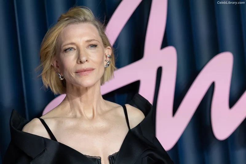 Cate Blanchett photo 7 of 334