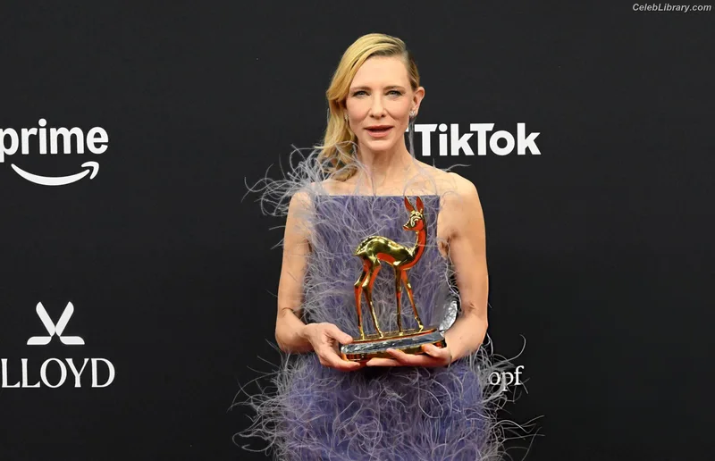 Cate Blanchett photo 17 of 334