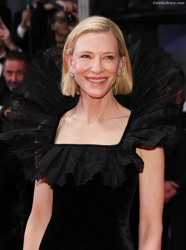 Cate Blanchett photo 12 of 334